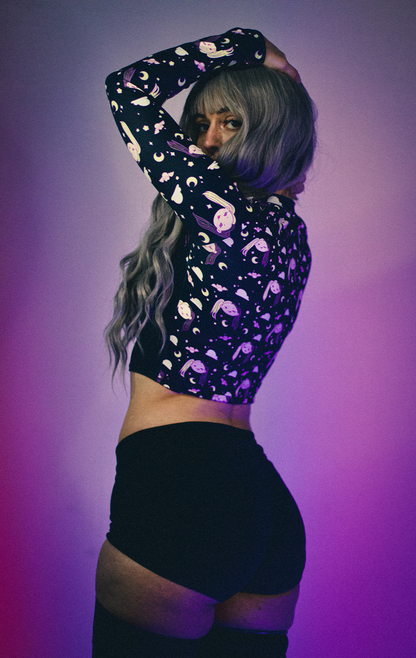 Moon Hiku Top